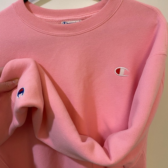 Champion Cropped Crewneck - Picture 4 of 5